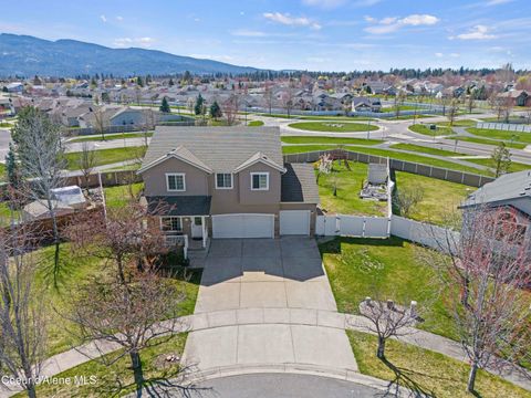 Photo of 2800 Thrush Dr, Post Falls, ID 83854 (MLS # 26-4162)