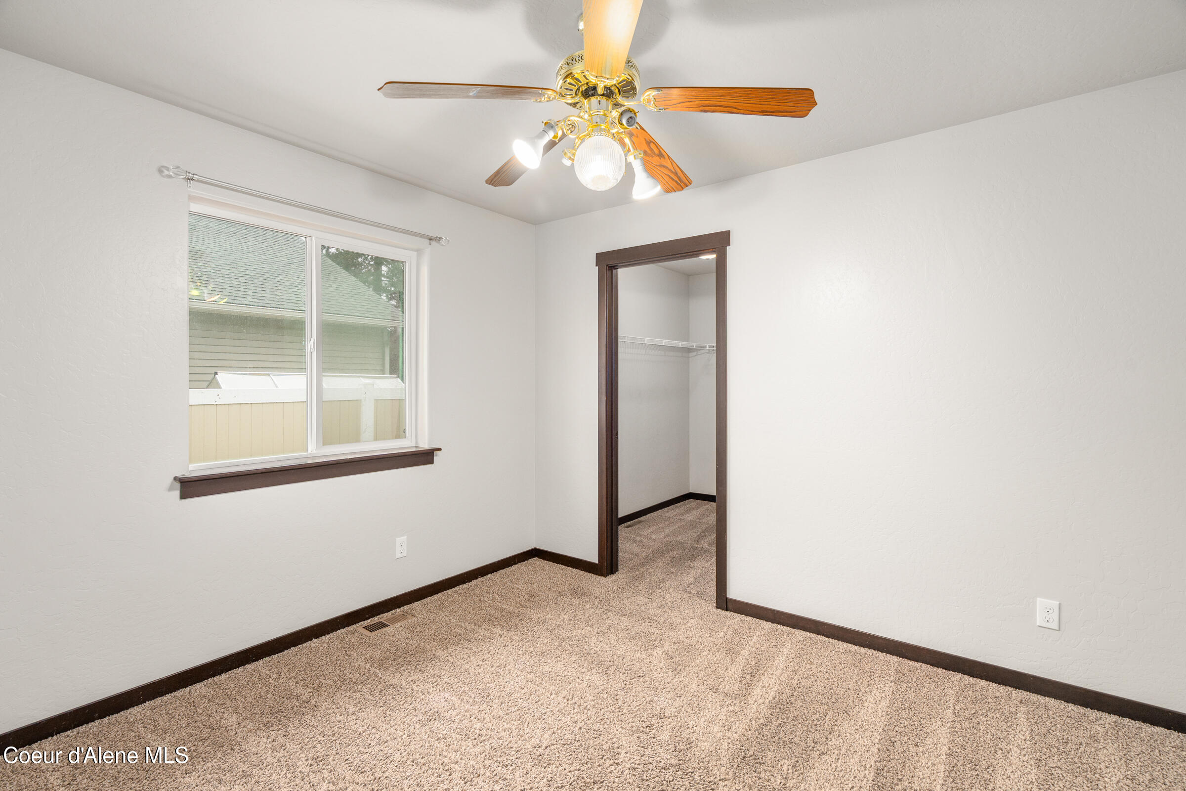 32425 S 8th Ave, Spirit Lake, Idaho image 14