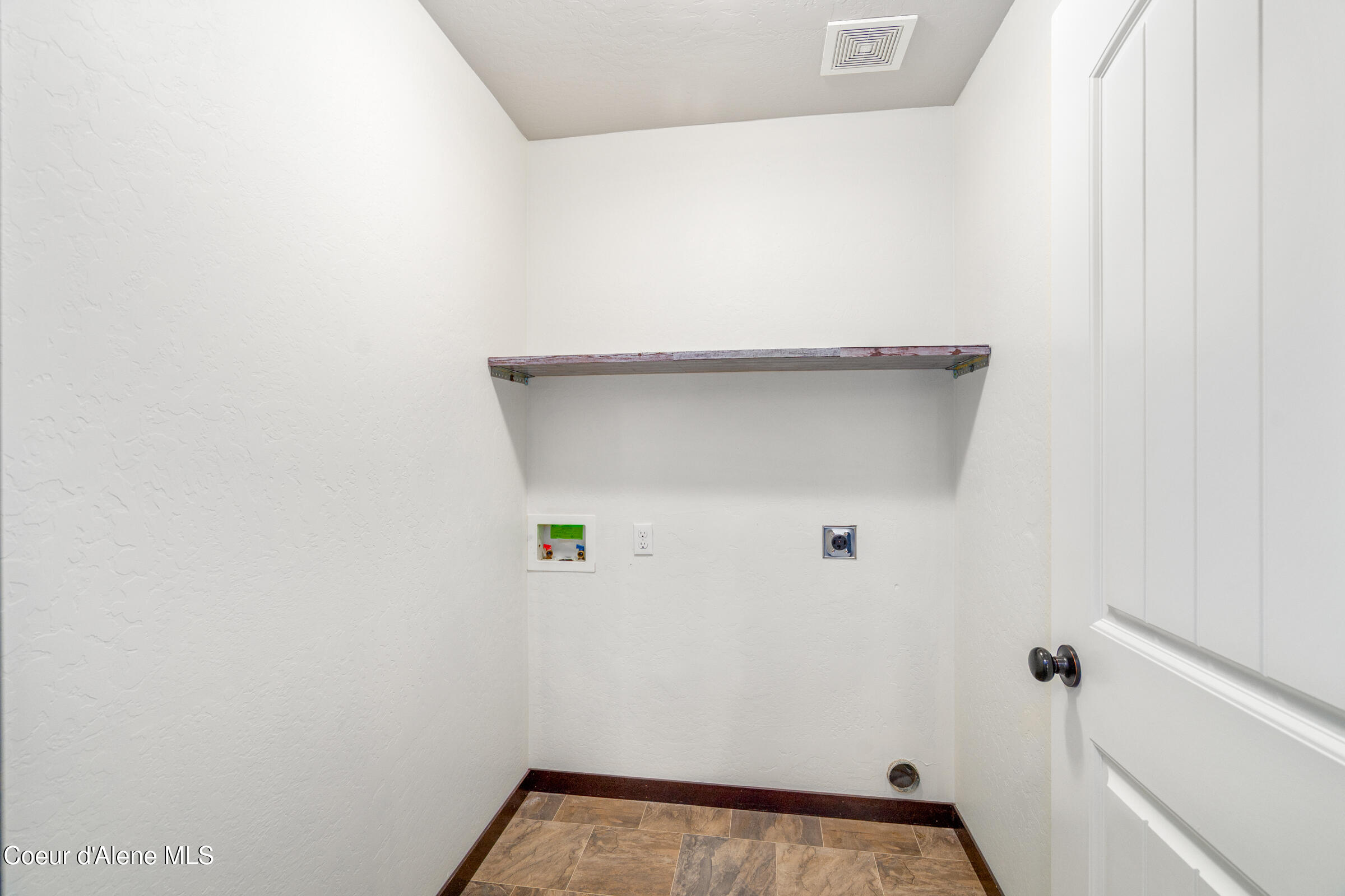 32425 S 8th Ave, Spirit Lake, Idaho image 18