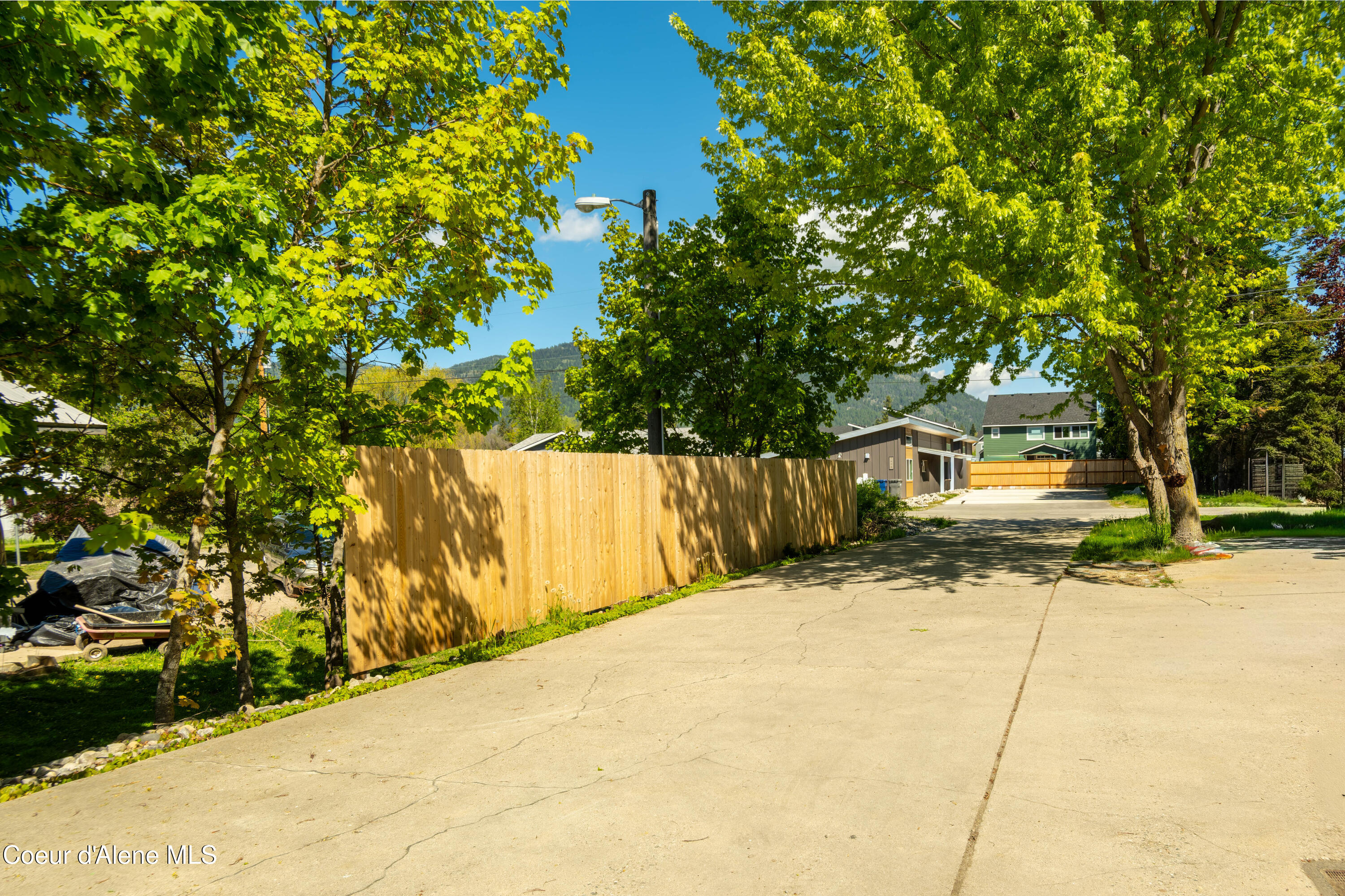 1611 Cedar