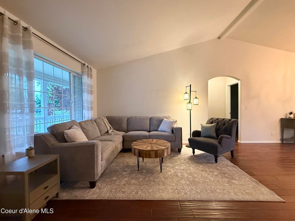 Photo of 1190 Palouse Dr, Post Falls, ID 83854 (MLS # 26-3092)