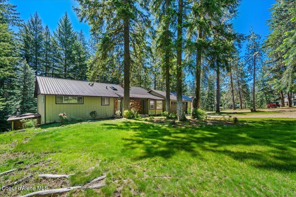 Photo of 12696 DOVER Ln, Hayden, ID 83835 (MLS # 25-5692)
