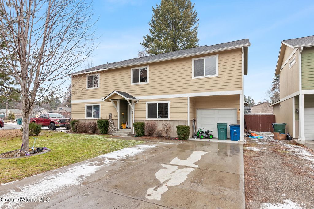 Photo of 1610 Catherine St, Post Falls, ID 83854 (MLS # 26-877)