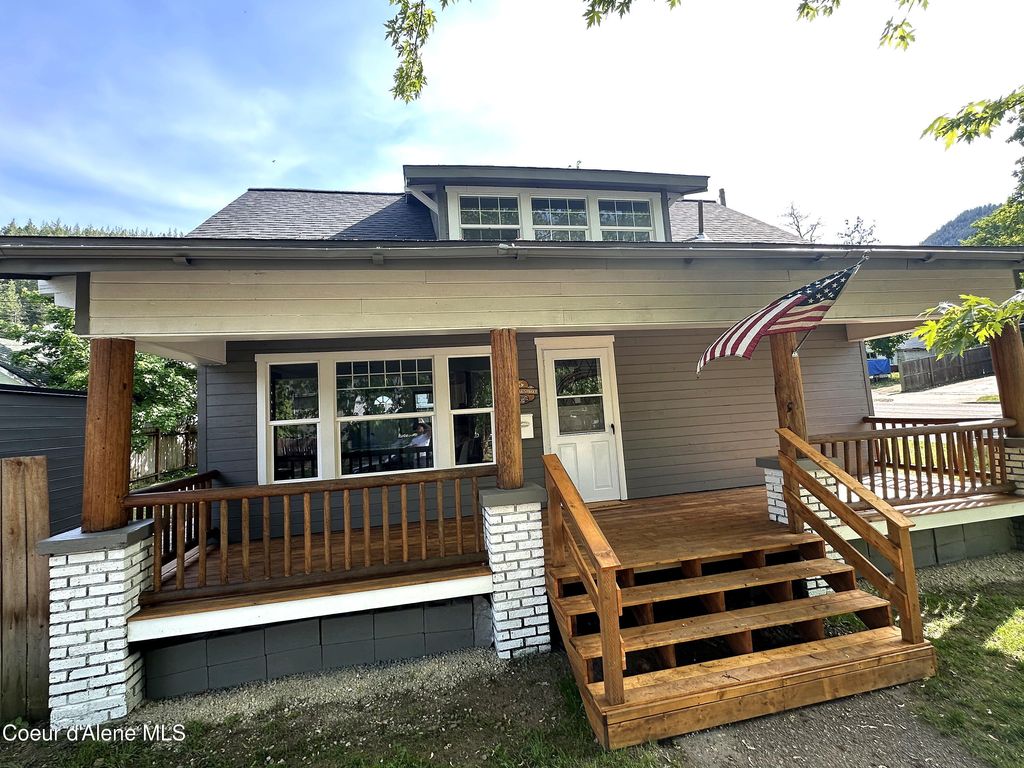 Photo of 5 Mill Ave, Kellogg, ID 83837 (MLS # 26-4808)