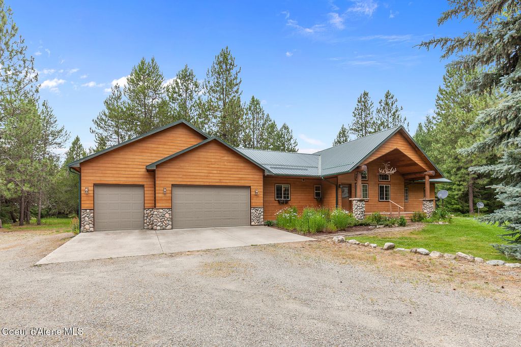 Photo of 1741 Diagonal RD, Rathdrum, ID 83858 (MLS # 26-6689)