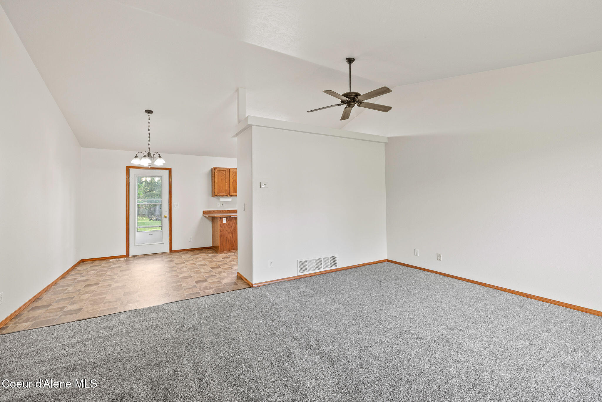 1120 Glennberry
