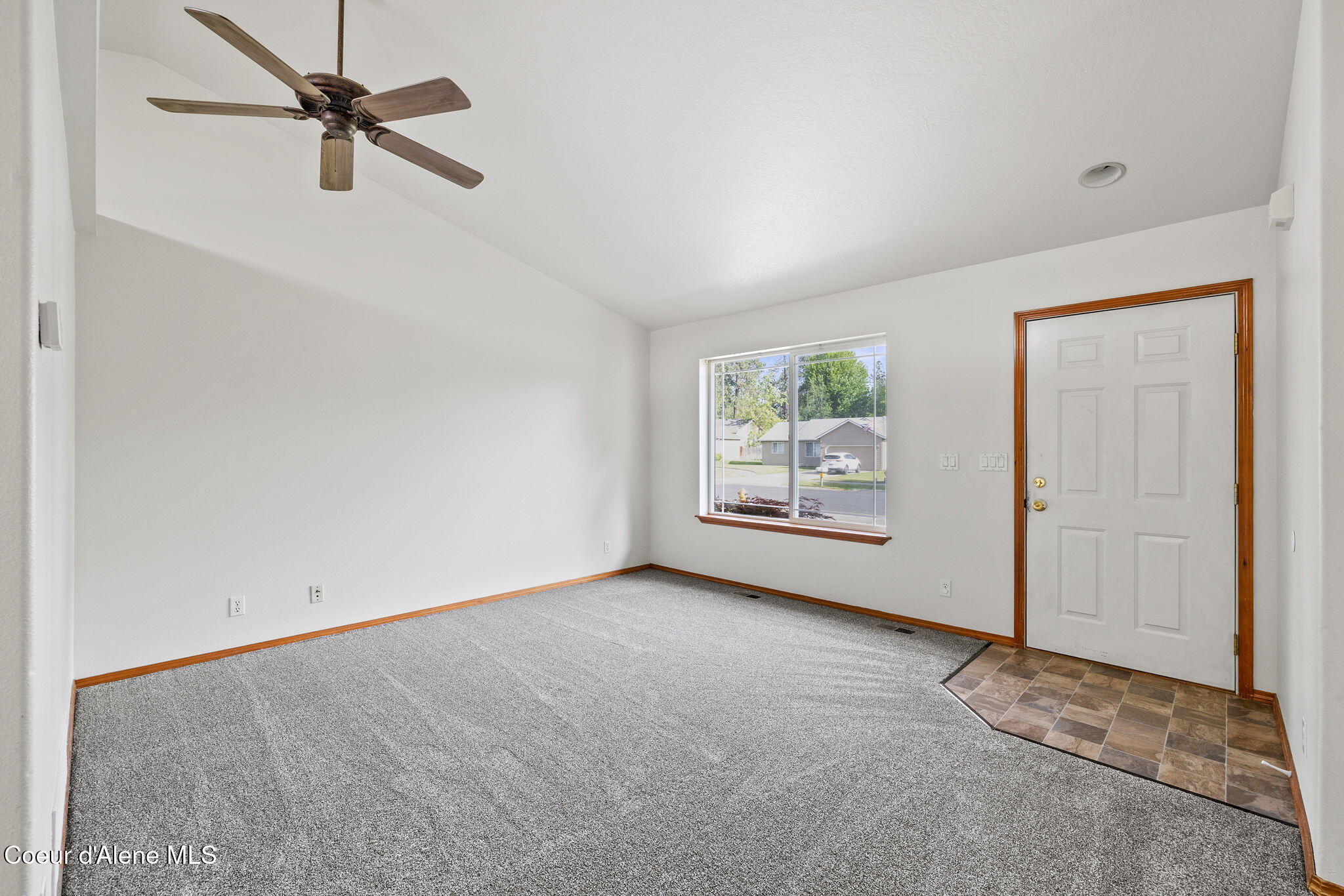 1120 Glennberry