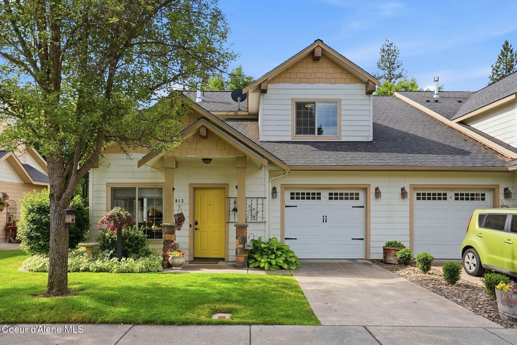 Photo of 913 Willow Lake Lake, Coeur dAlene, ID 83815 (MLS # 26-6457)