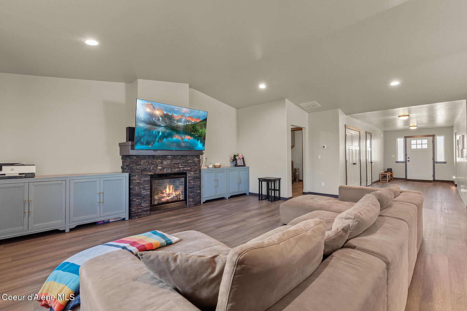 12726 N Cavanaugh Dr, Rathdrum, Alaska image 3
