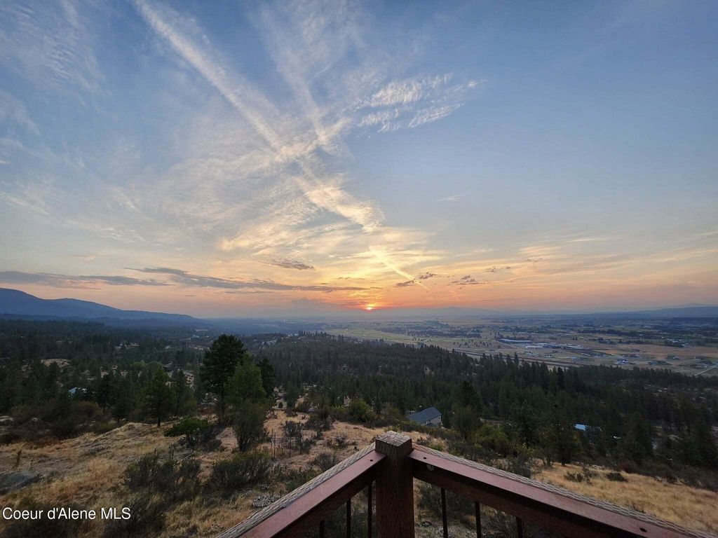Photo of 10653 Payment Peak Rd, Hauser, ID 83854 (MLS # 25-9418)
