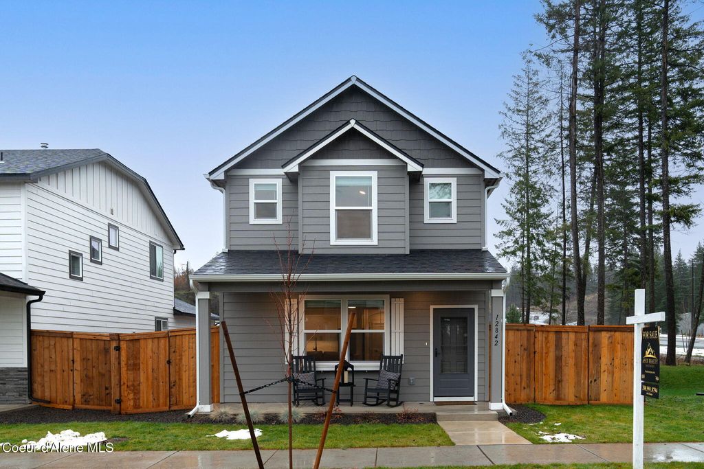 Photo of 12842 Bunchberry St St, Hayden, ID 83835 (MLS # 25-11476)