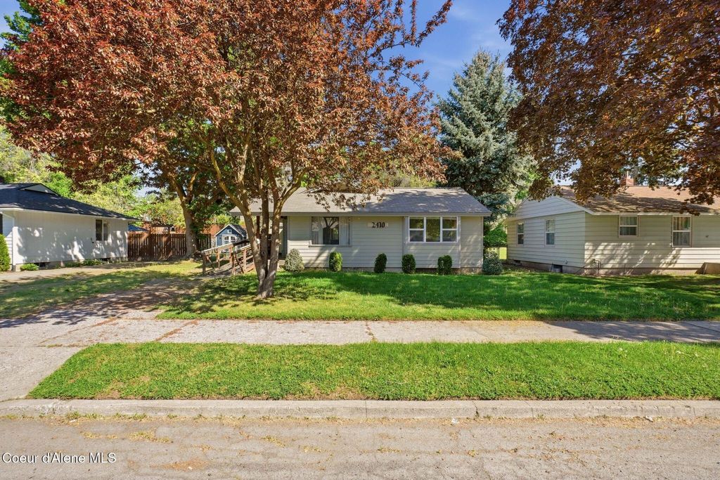 Photo of 2410 Decatur AVE, Spokane, WA 99205 (MLS # 26-4748)