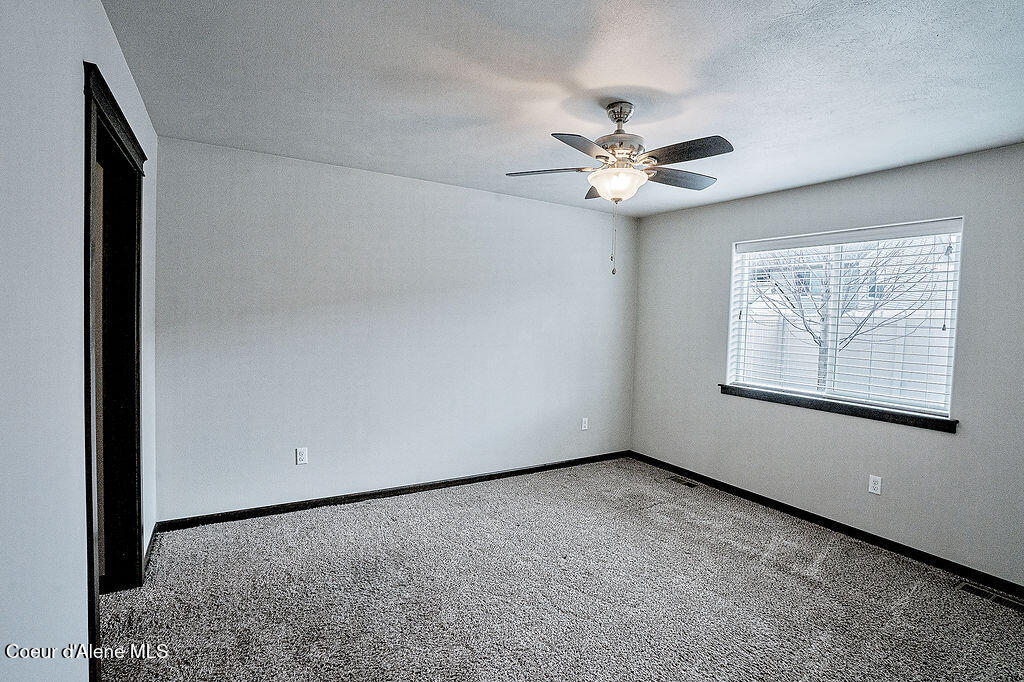 6542 W Harmony St, Rathdrum, Idaho image 31