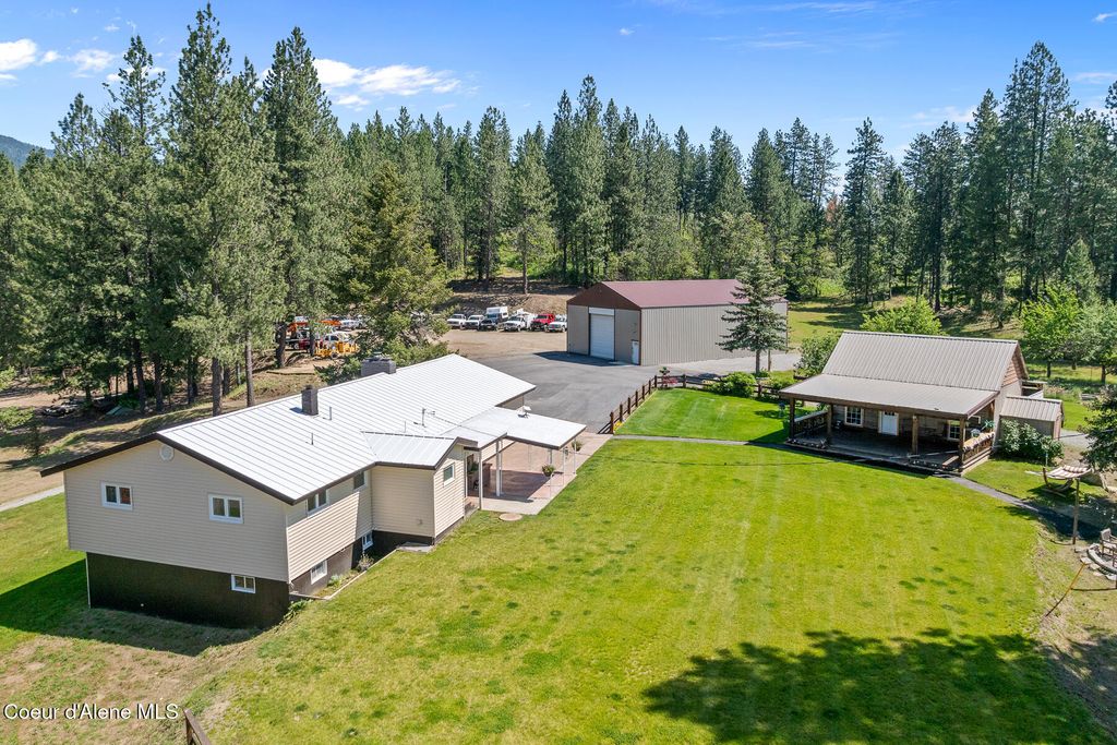 Photo of 13874 Idaho RD, Rathdrum, ID 83858 (MLS # 26-5453)