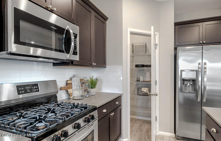 Hayden, Idaho 83835, United States, 3 Bedrooms Bedrooms, ,3 BathroomsBathrooms,Residential,Pending,49032