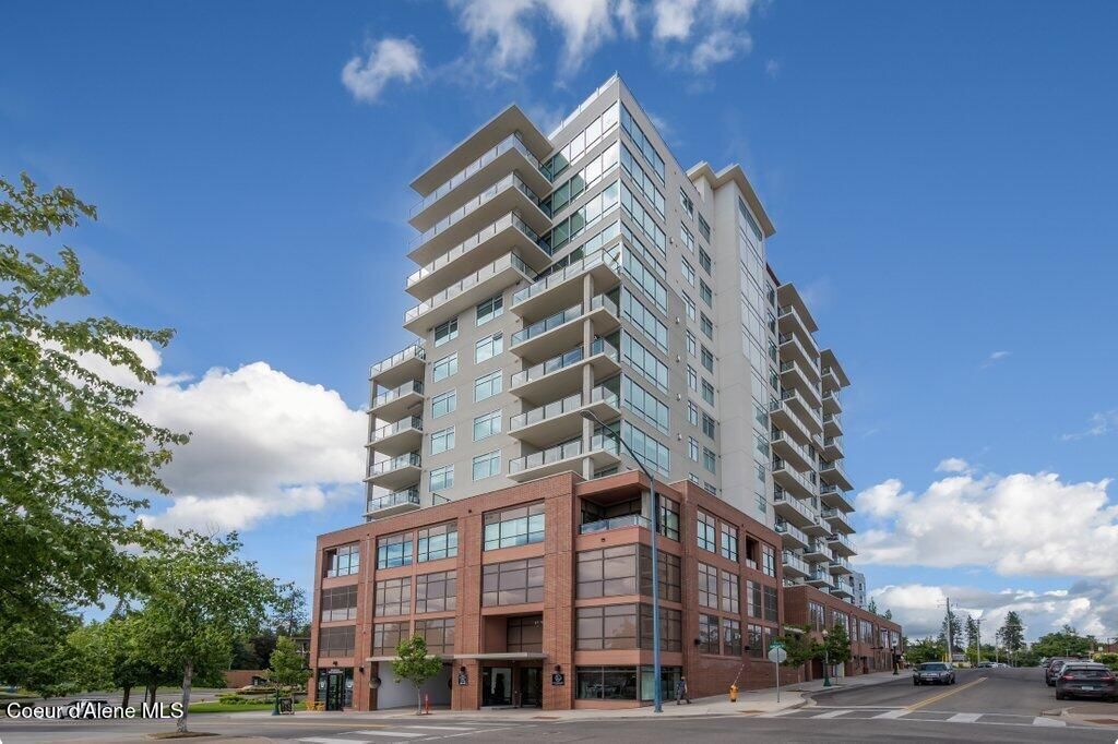 Photo of 201 1ST St #704, Coeur dAlene, ID 83814 (MLS # 25-10789)