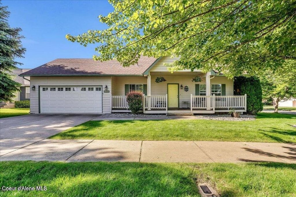 Photo of 2072 Ashley AVE, Coeur dAlene, ID 83815 (MLS # 26-5571)