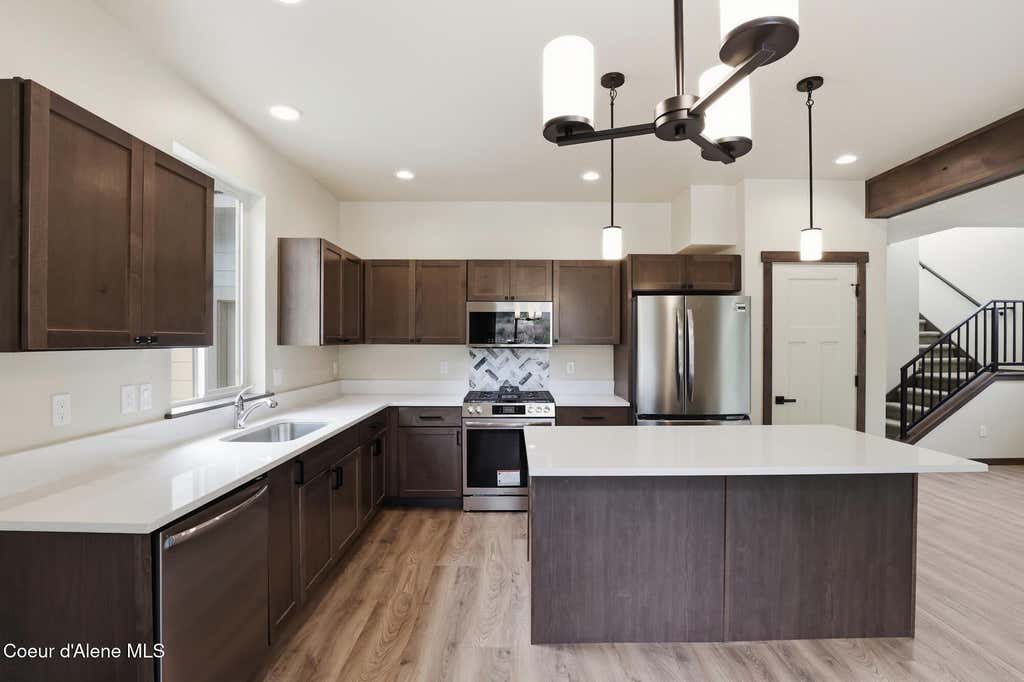 Photo of 1017 Lacrosse Ave, Coeur dAlene, ID 83814 (MLS # 26-5830)