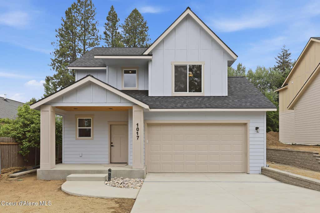 Photo of 1017 Lacrosse Ave, Coeur dAlene, ID 83814 (MLS # 26-5830)
