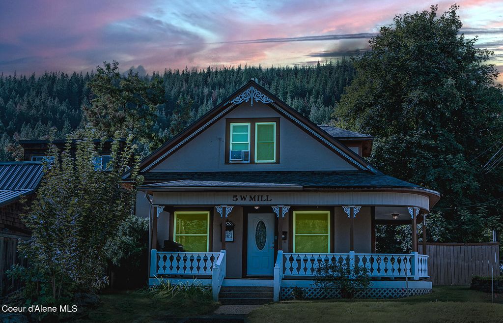 Photo of 5 Mill Ave, Kellogg, ID 83837 (MLS # 25-10594)