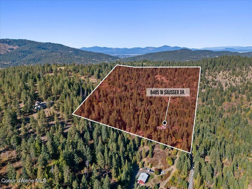 Photo of 8485 Sausser Dr, Coeur dAlene, ID 83814 (MLS # 25-10237)