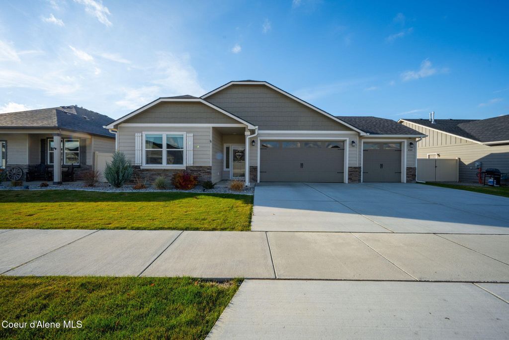 Photo of 4268 May Ella Lp Loop, Post Falls, ID 83854 (MLS # 25-10989)