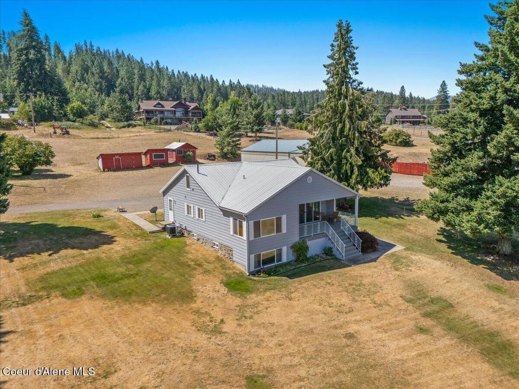 Photo of 4700 FOOTHILL Dr, Coeur dAlene, ID 83814 (MLS # 25-7455)