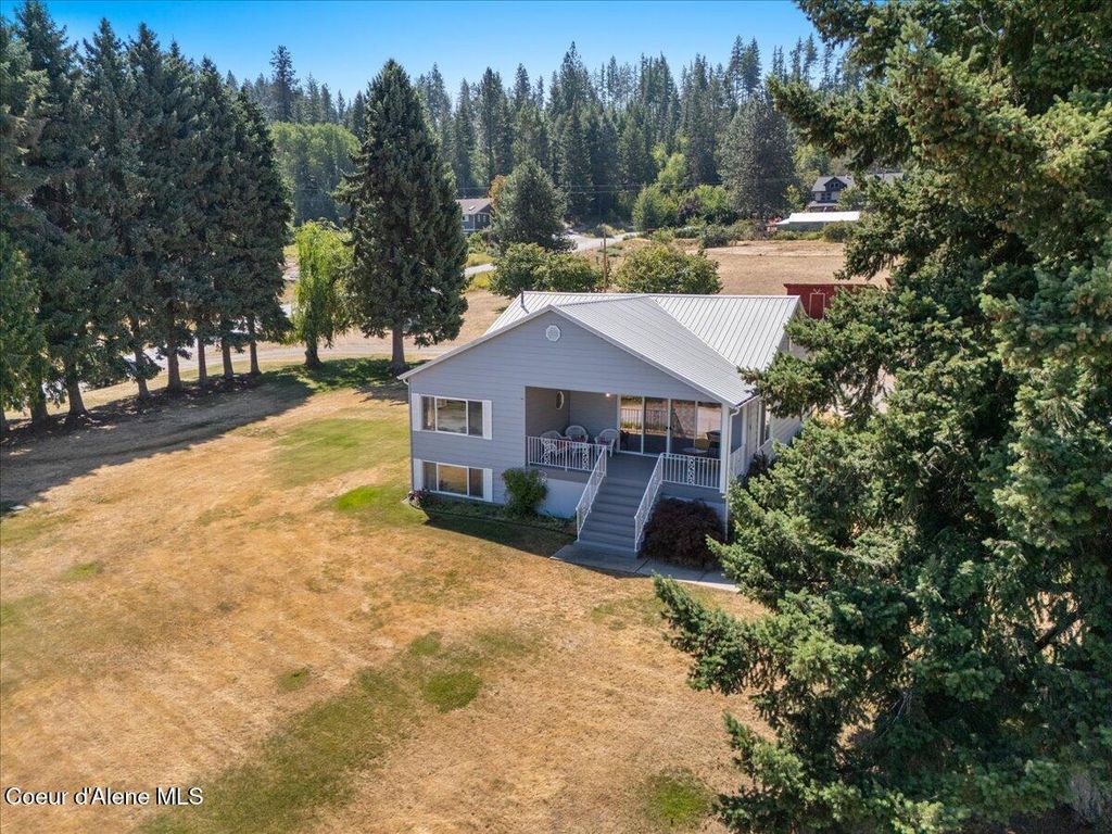 Photo of 4700 FOOTHILL Dr, Coeur dAlene, ID 83814 (MLS # 25-7455)