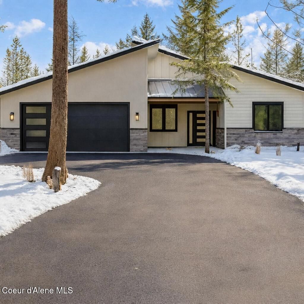 Photo of 624 Satchel, Spirit Lake, ID 83869 (MLS # 25-11606)