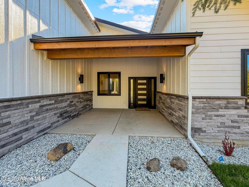 Photo of 624 Satchel, Spirit Lake, ID 83869 (MLS # 25-11606)