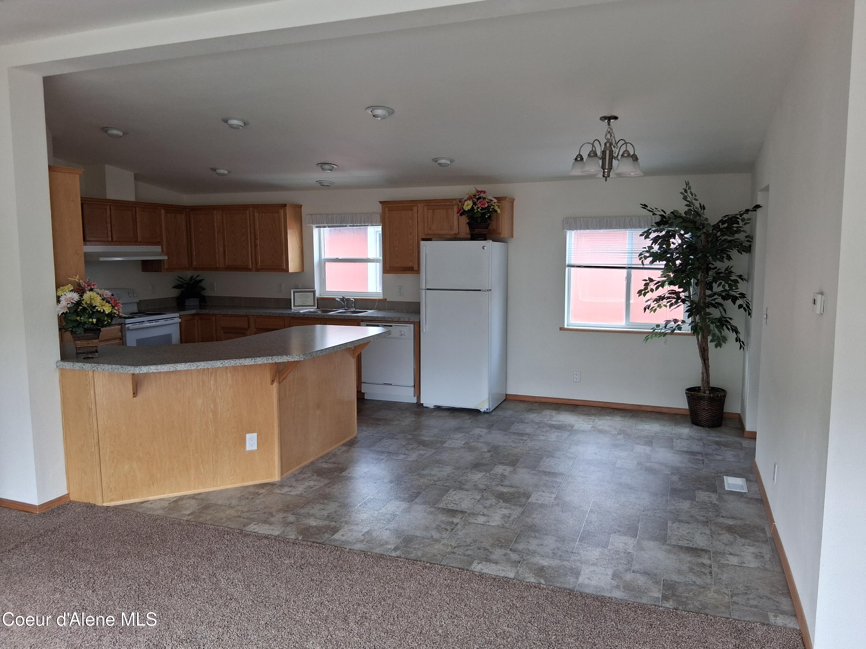 109 E Third Ave, Clark Fork, Alaska image 3