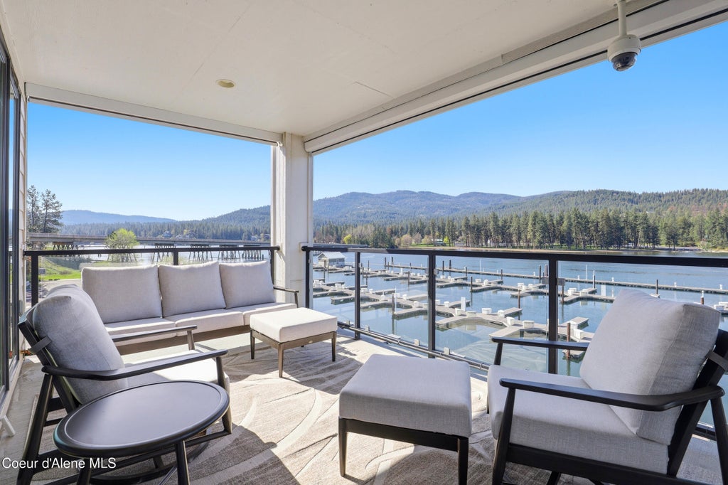 Photo of 447 Waterside Dr #305, Post Falls, ID 83854 (MLS # 26-7488)