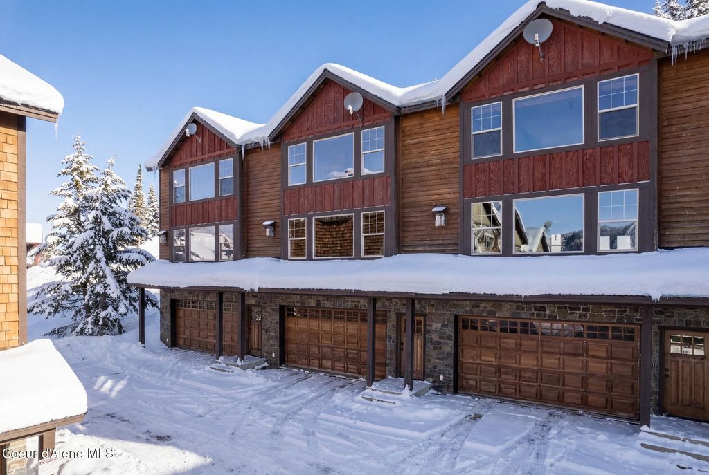 Photo of 80 Whiplash Cir, Sandpoint, ID 83864 (MLS # 26-529)