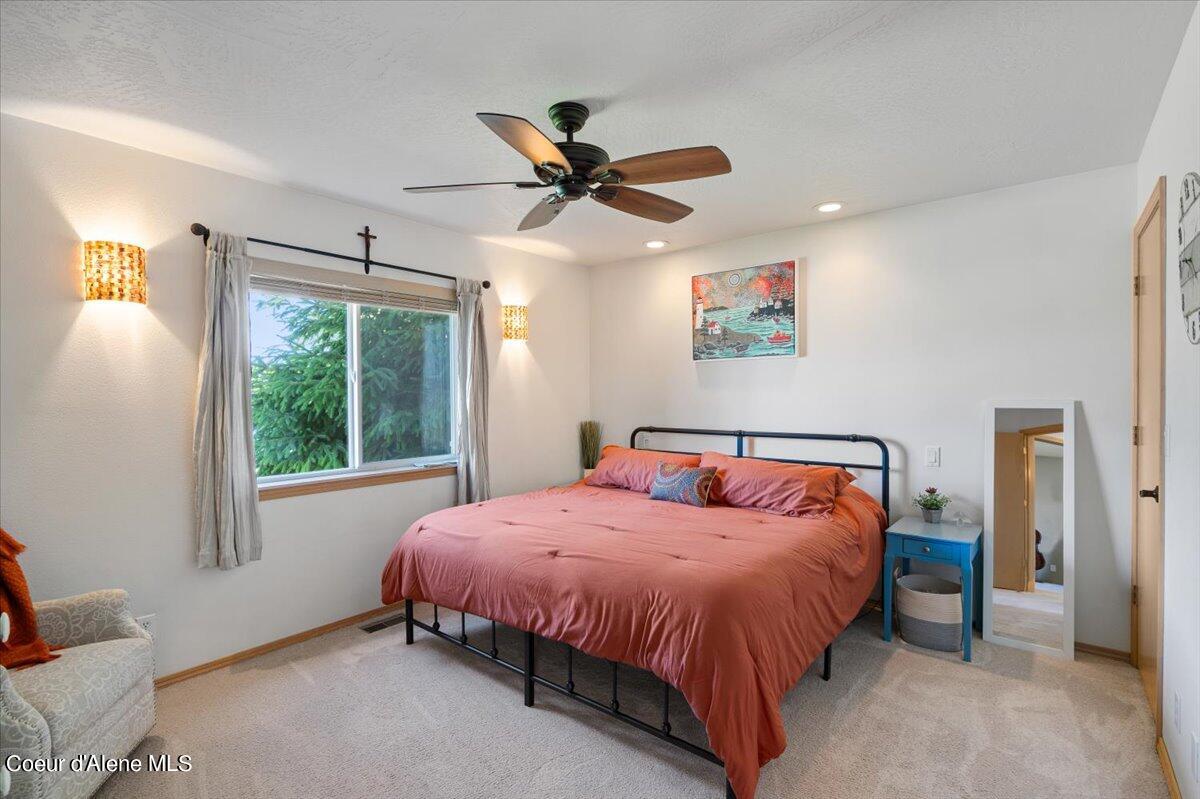 Hayden, Idaho 83835, United States, 4 Bedrooms Bedrooms, ,2 BathroomsBathrooms,Residential,Pending,54315