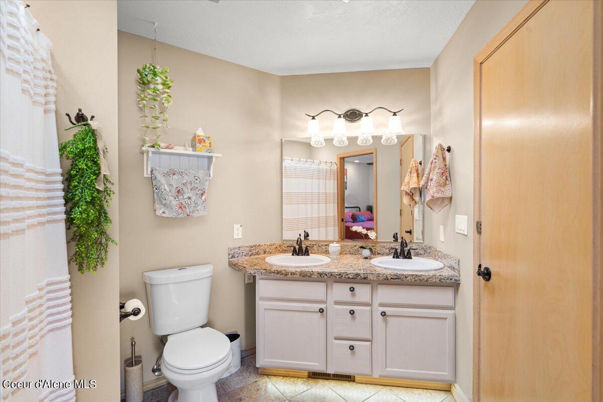 Hayden, Idaho 83835, United States, 4 Bedrooms Bedrooms, ,2 BathroomsBathrooms,Residential,Pending,54315