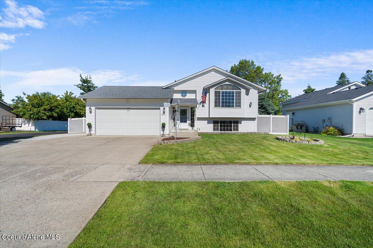 Hayden, Idaho 83835, United States, 4 Bedrooms Bedrooms, ,2 BathroomsBathrooms,Residential,Pending,54315