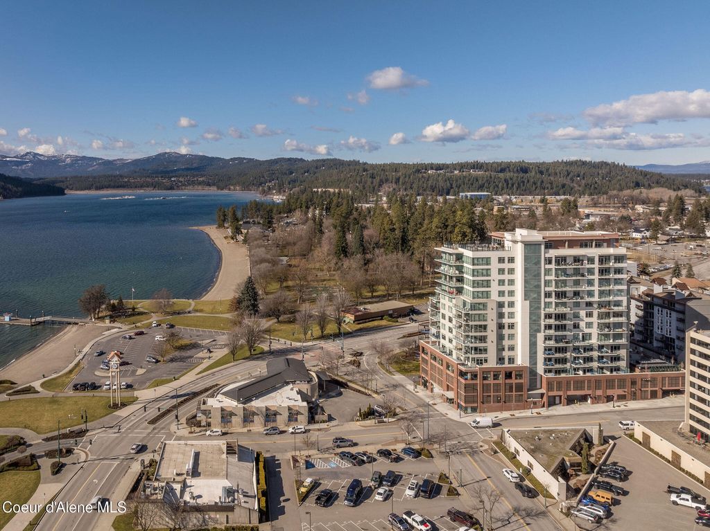 Photo of 201 1ST St #803, Coeur dAlene, ID 83814 (MLS # 25-9245)