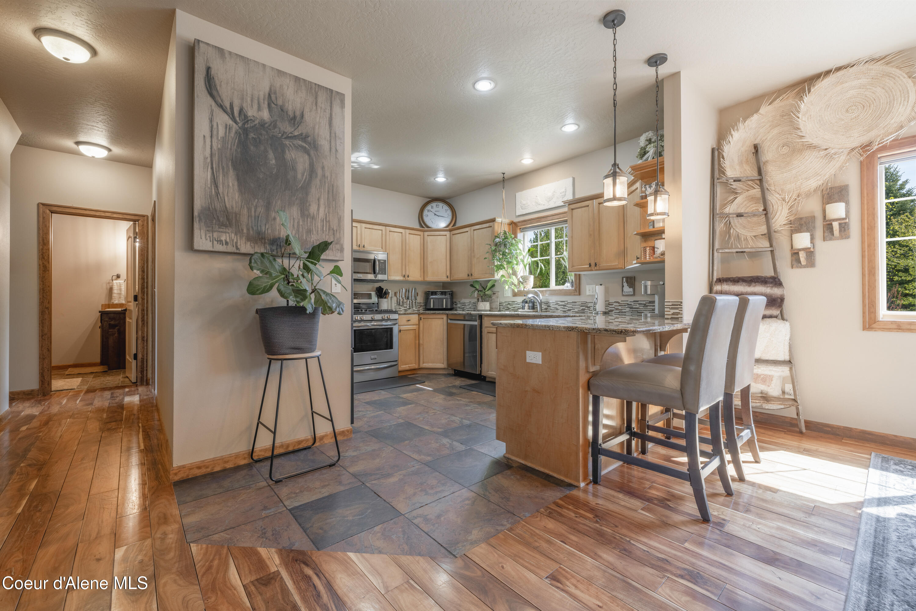 Hayden, Idaho 83835, United States, 4 Bedrooms Bedrooms, ,3 BathroomsBathrooms,Residential,Active,128186