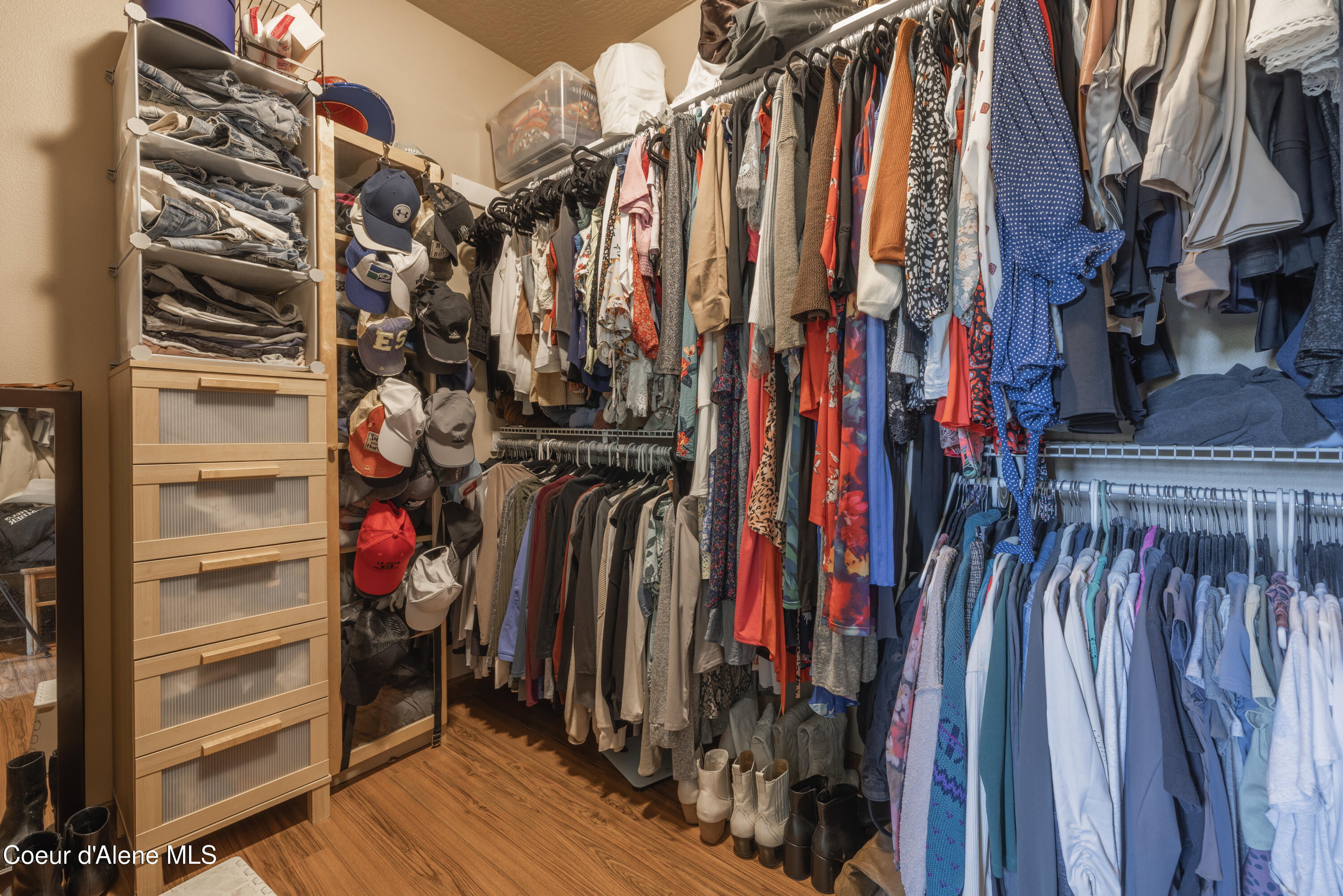 Hayden, Idaho 83835, United States, 4 Bedrooms Bedrooms, ,3 BathroomsBathrooms,Residential,Active,128186