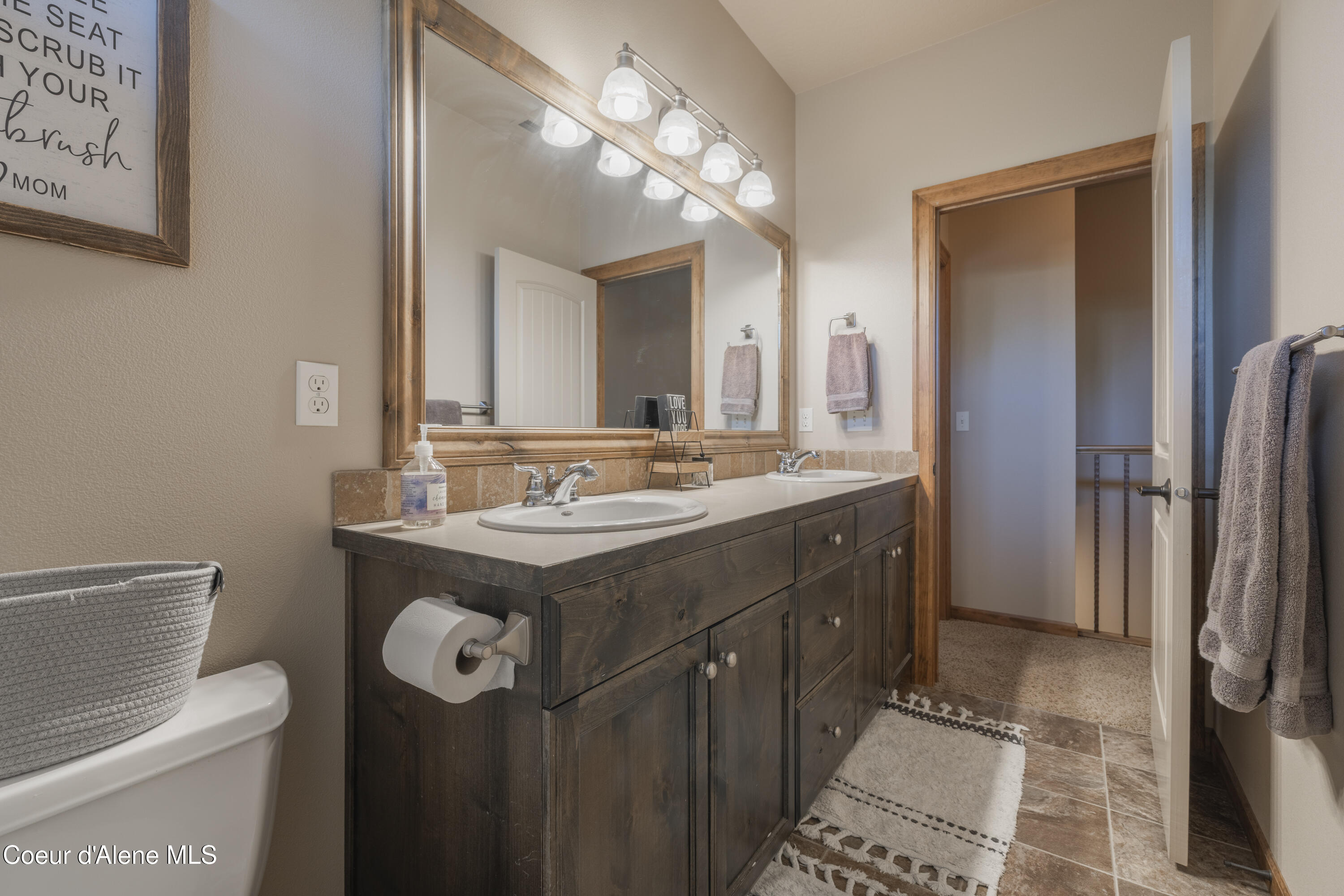 Hayden, Idaho 83835, United States, 4 Bedrooms Bedrooms, ,3 BathroomsBathrooms,Residential,Active,128186