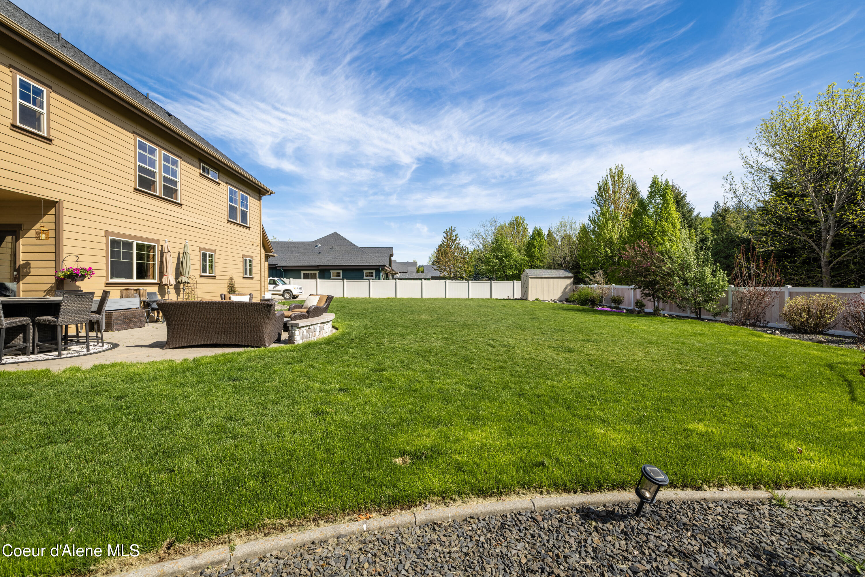 Hayden, Idaho 83835, United States, 4 Bedrooms Bedrooms, ,3 BathroomsBathrooms,Residential,Active,128186