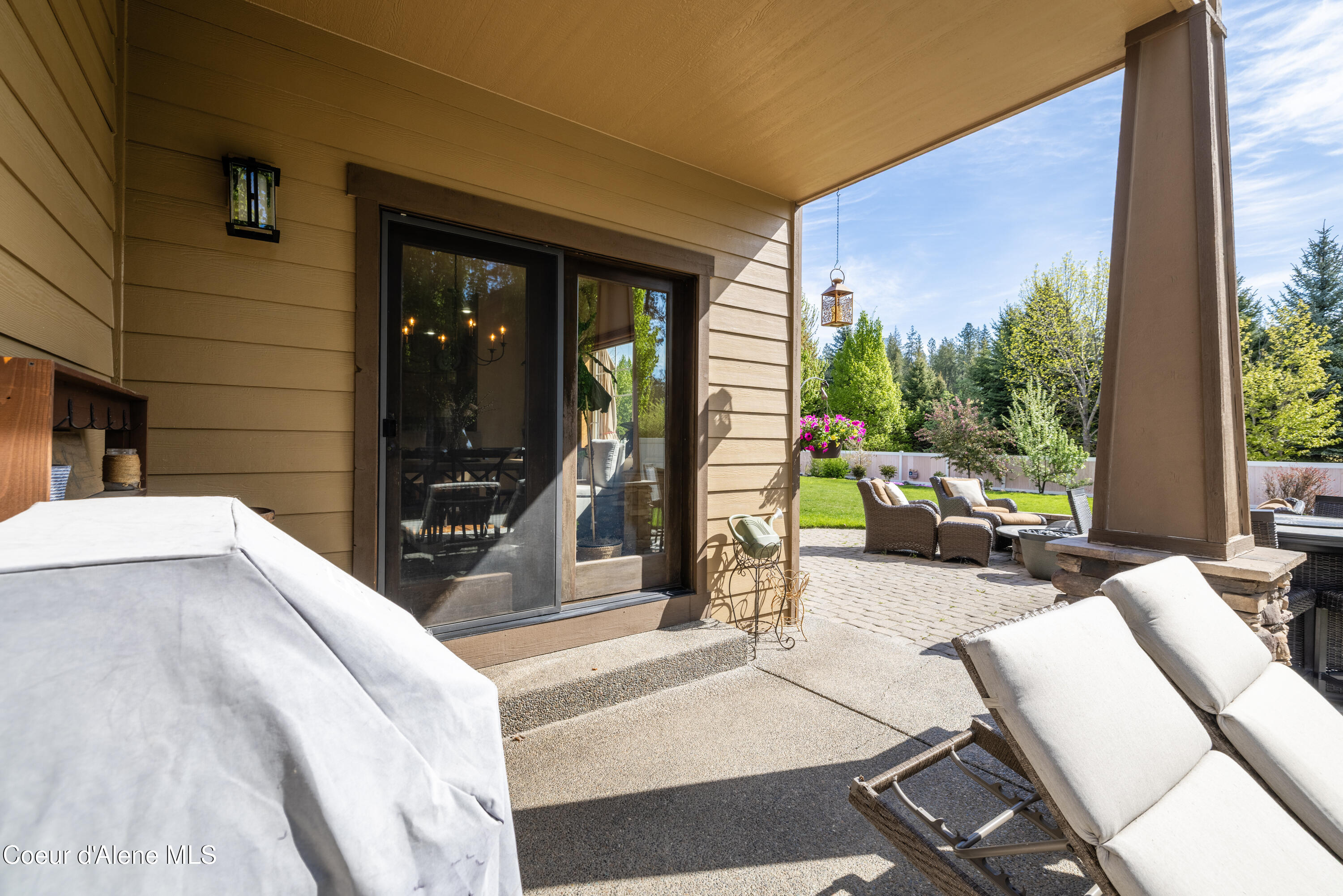 Hayden, Idaho 83835, United States, 4 Bedrooms Bedrooms, ,3 BathroomsBathrooms,Residential,Active,128186