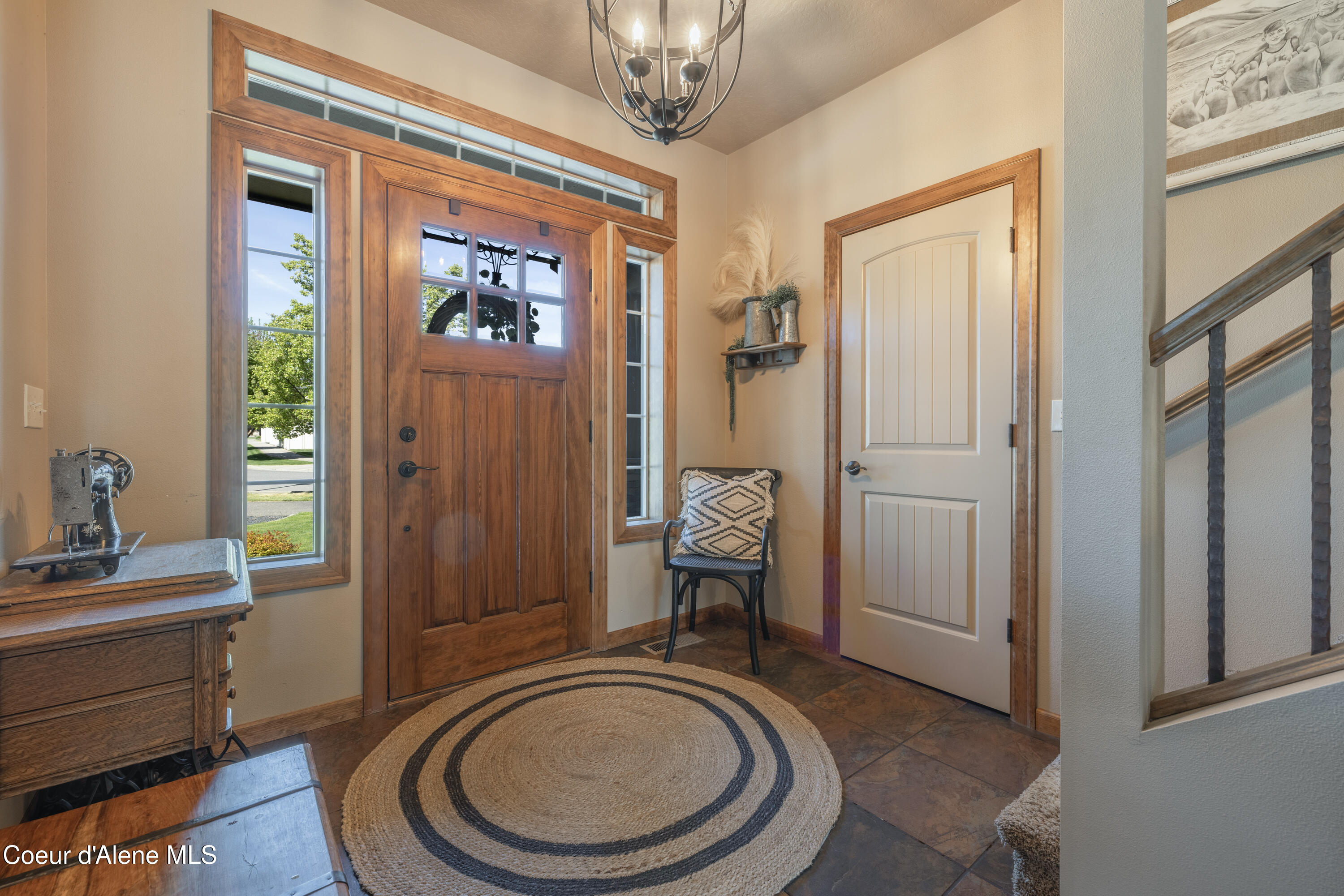 Hayden, Idaho 83835, United States, 4 Bedrooms Bedrooms, ,3 BathroomsBathrooms,Residential,Active,128186