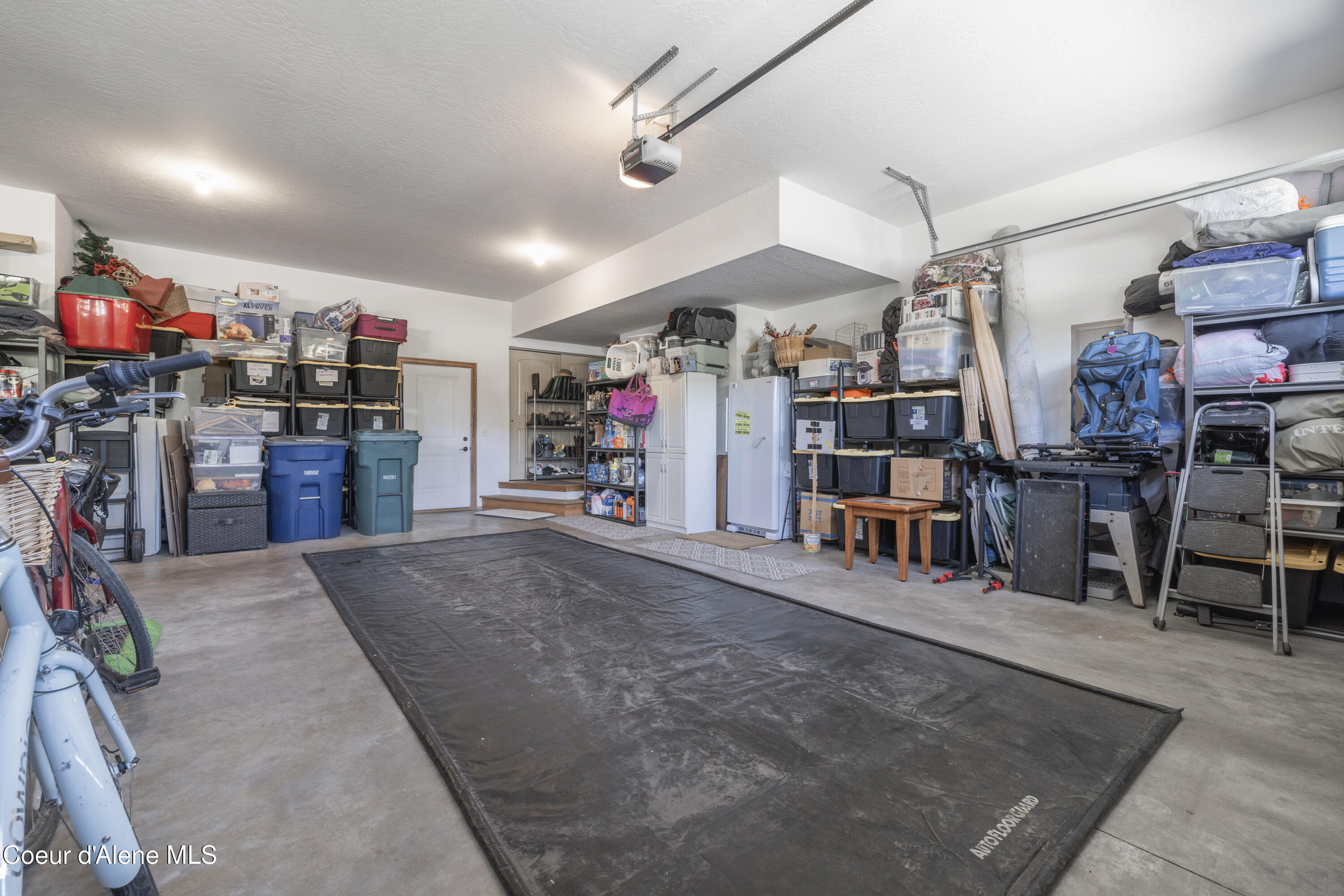 Hayden, Idaho 83835, United States, 4 Bedrooms Bedrooms, ,3 BathroomsBathrooms,Residential,Active,128186