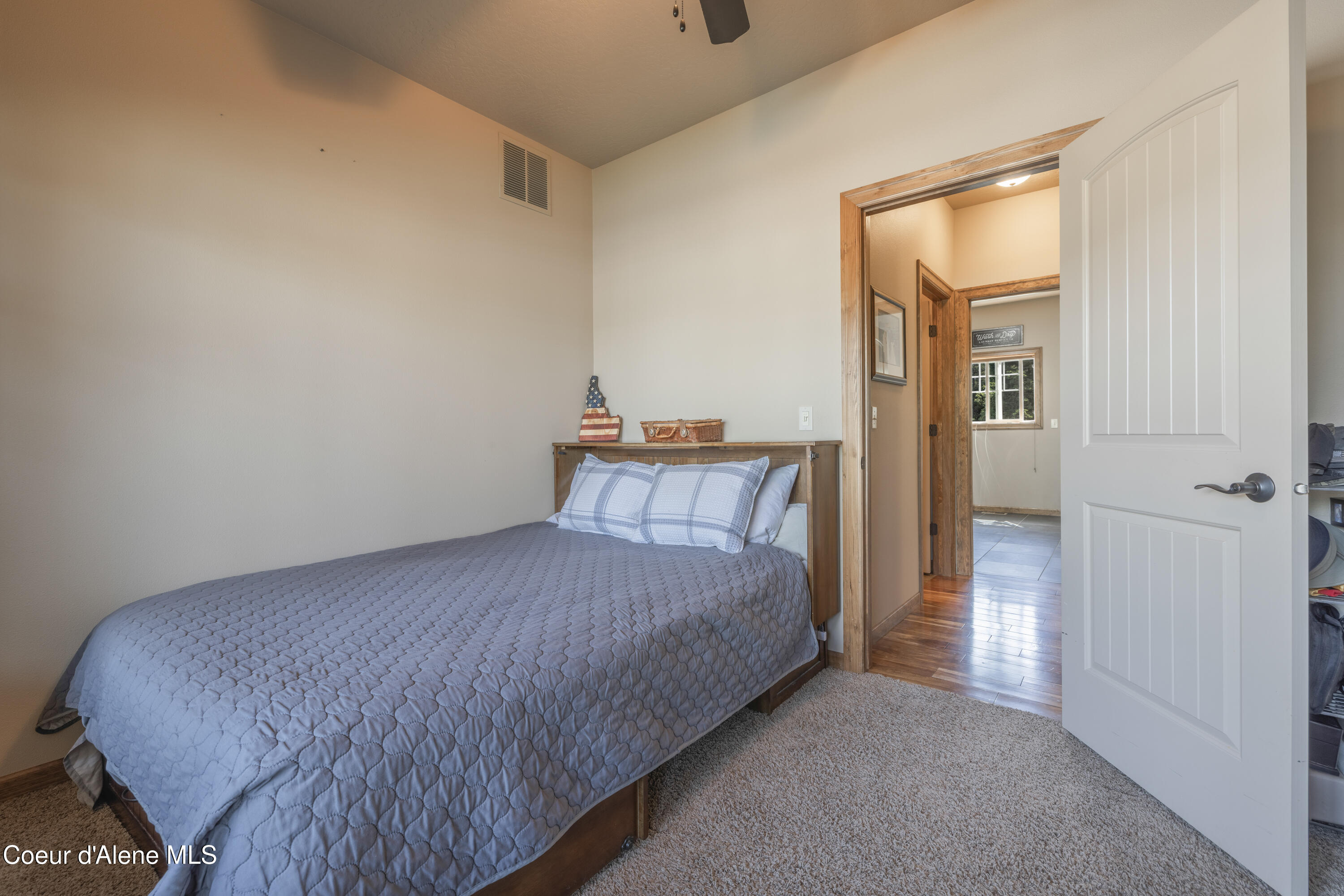 Hayden, Idaho 83835, United States, 4 Bedrooms Bedrooms, ,3 BathroomsBathrooms,Residential,Active,128186