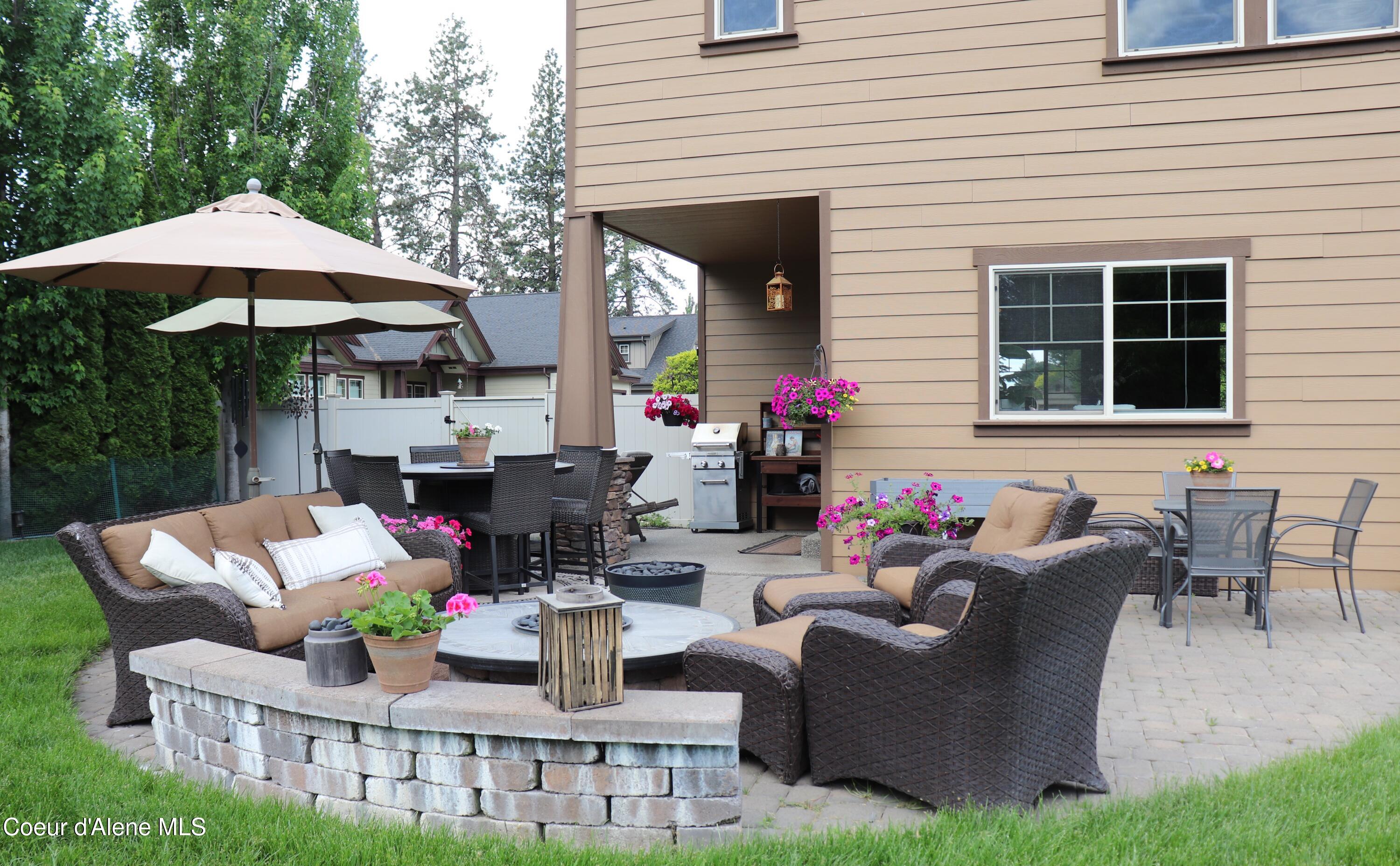 Hayden, Idaho 83835, United States, 4 Bedrooms Bedrooms, ,3 BathroomsBathrooms,Residential,Active,128186