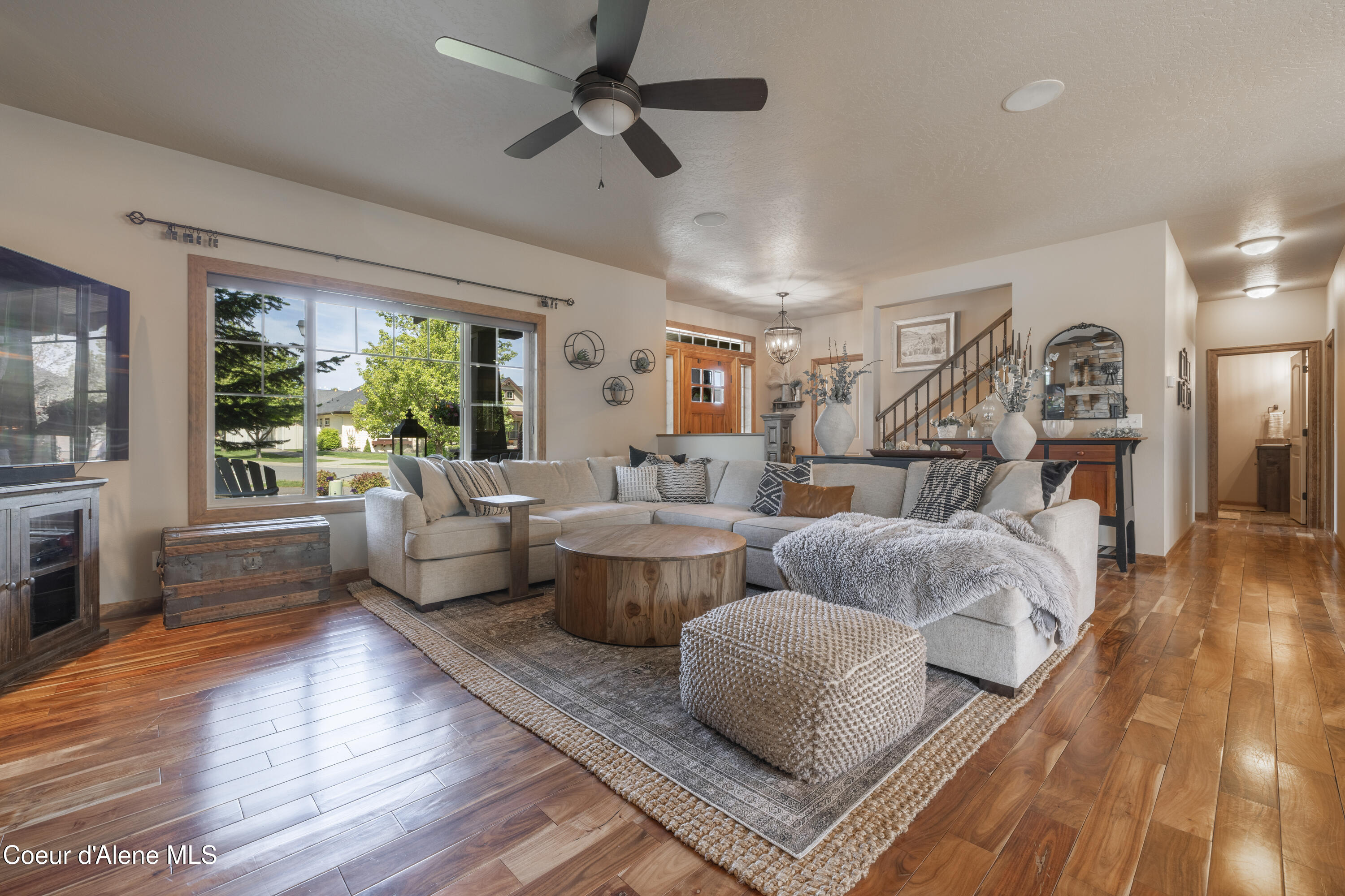 Hayden, Idaho 83835, United States, 4 Bedrooms Bedrooms, ,3 BathroomsBathrooms,Residential,Active,128186