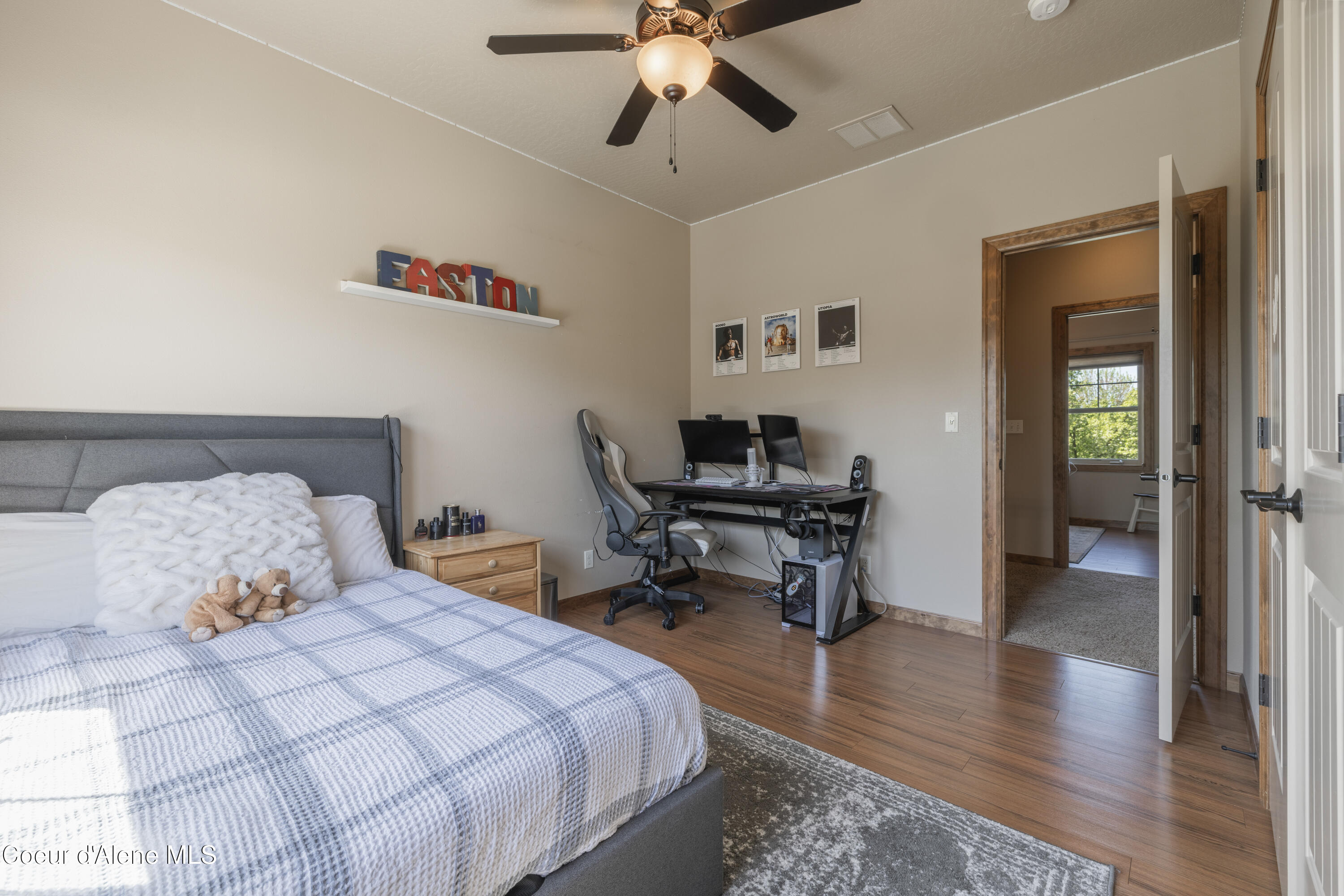 Hayden, Idaho 83835, United States, 4 Bedrooms Bedrooms, ,3 BathroomsBathrooms,Residential,Active,128186