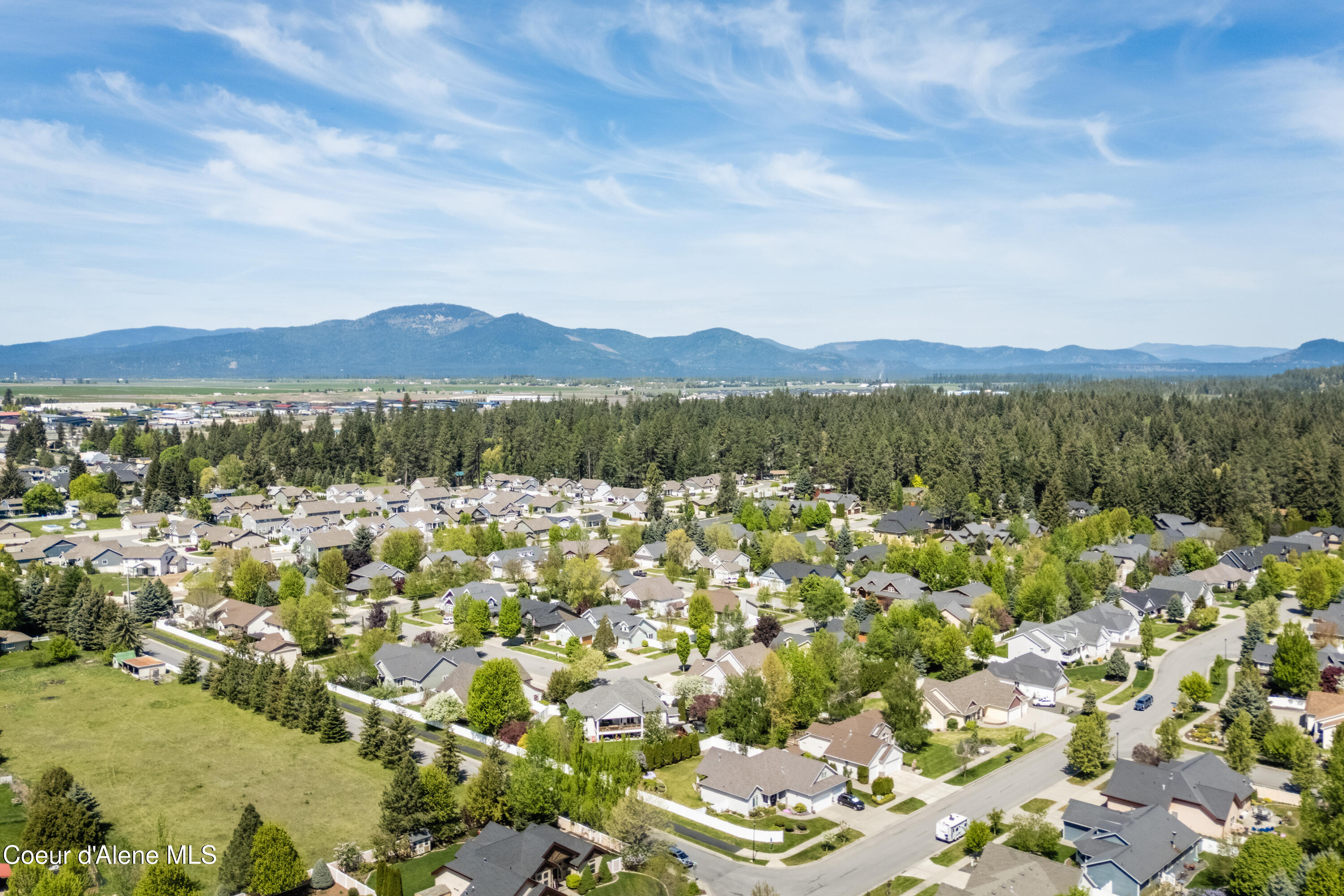 Hayden, Idaho 83835, United States, 4 Bedrooms Bedrooms, ,3 BathroomsBathrooms,Residential,Active,128186