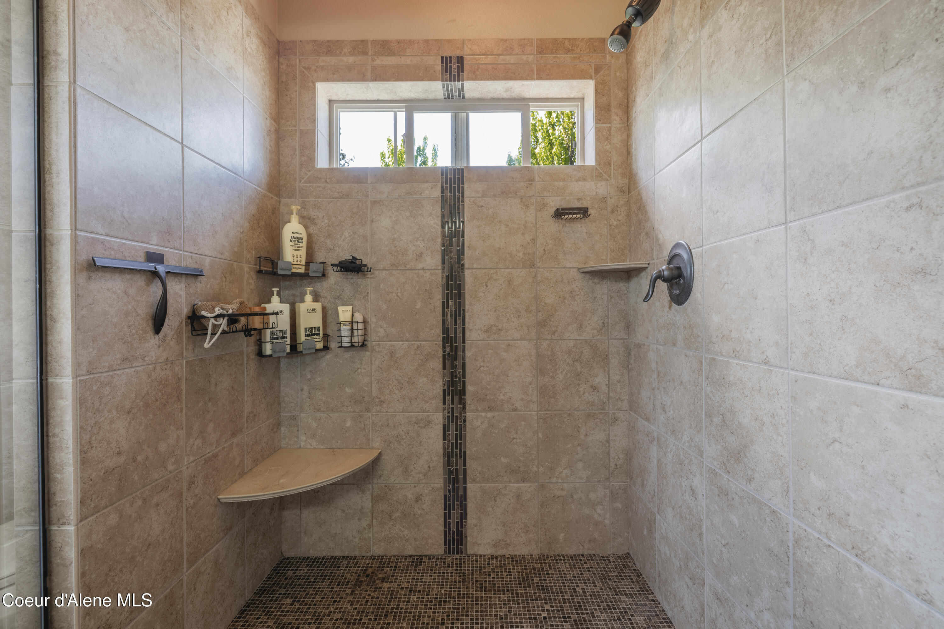 Hayden, Idaho 83835, United States, 4 Bedrooms Bedrooms, ,3 BathroomsBathrooms,Residential,Active,128186